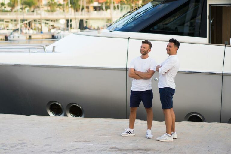 Experts en électricité marine